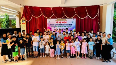 Công đoàn trường thcs Tân Thới Hòa tổ chức chăm lo  các hoạt động học tập, vui chơi giải trí cho 
thiếu nhi nhân ngày Quốc Tế  Thiếu Nhi 1/6