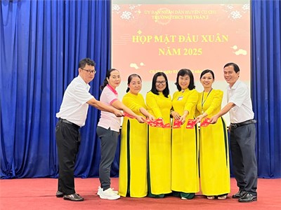 Họp mặt đầu Xuân Ất Tỵ năm 2025 - Tổ Giáo dục thể chất- Hoạt động trải nghiệm hướng nghiệp
