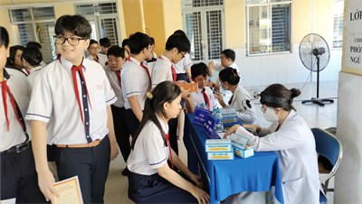 Trường THCS Tôn Thất Tùng tổ chức khám sức khỏe cho học sinh, năm học 2024 - 2025