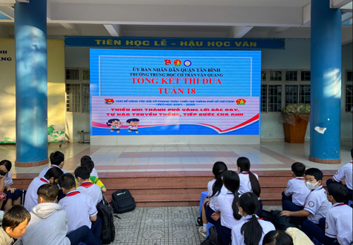 Tổng kết thi đua Tuần 18 và trao giải hội thi  Trang trí heo đất 