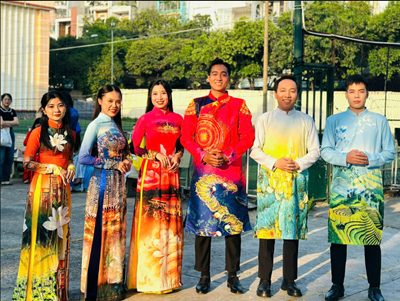 Tham gia hội thi  Tôi yêu áo dài Việt Nam 