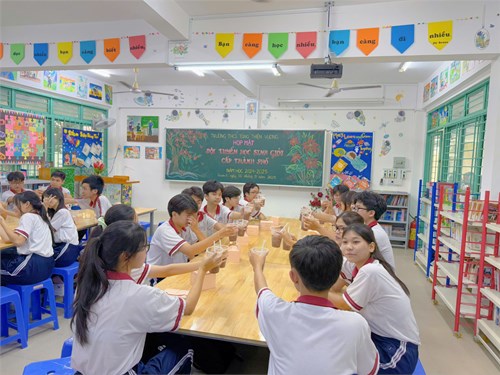 Hình ảnh họp mặt đội tuyển HS giỏi
