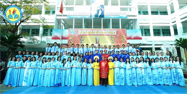 <a href="/hoat-dong/le-gio-quoc-to-hung-vuong-tai-truong-thcs-tung-thien-vuong/ct/65280/700054">Lễ giỗ quốc tổ Hùng Vương tại Trường THCS Tùng<span class=bacham>...</span></a>
