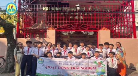 <a href="/hoat-dong-trai-nghiem-sang-tao-cau-lac-bo/to-khxh-hdtn-o-dinh-phong-phu/ct/99019/698331">Tổ KHXH - HĐTN ở Đình Phong Phú</a>