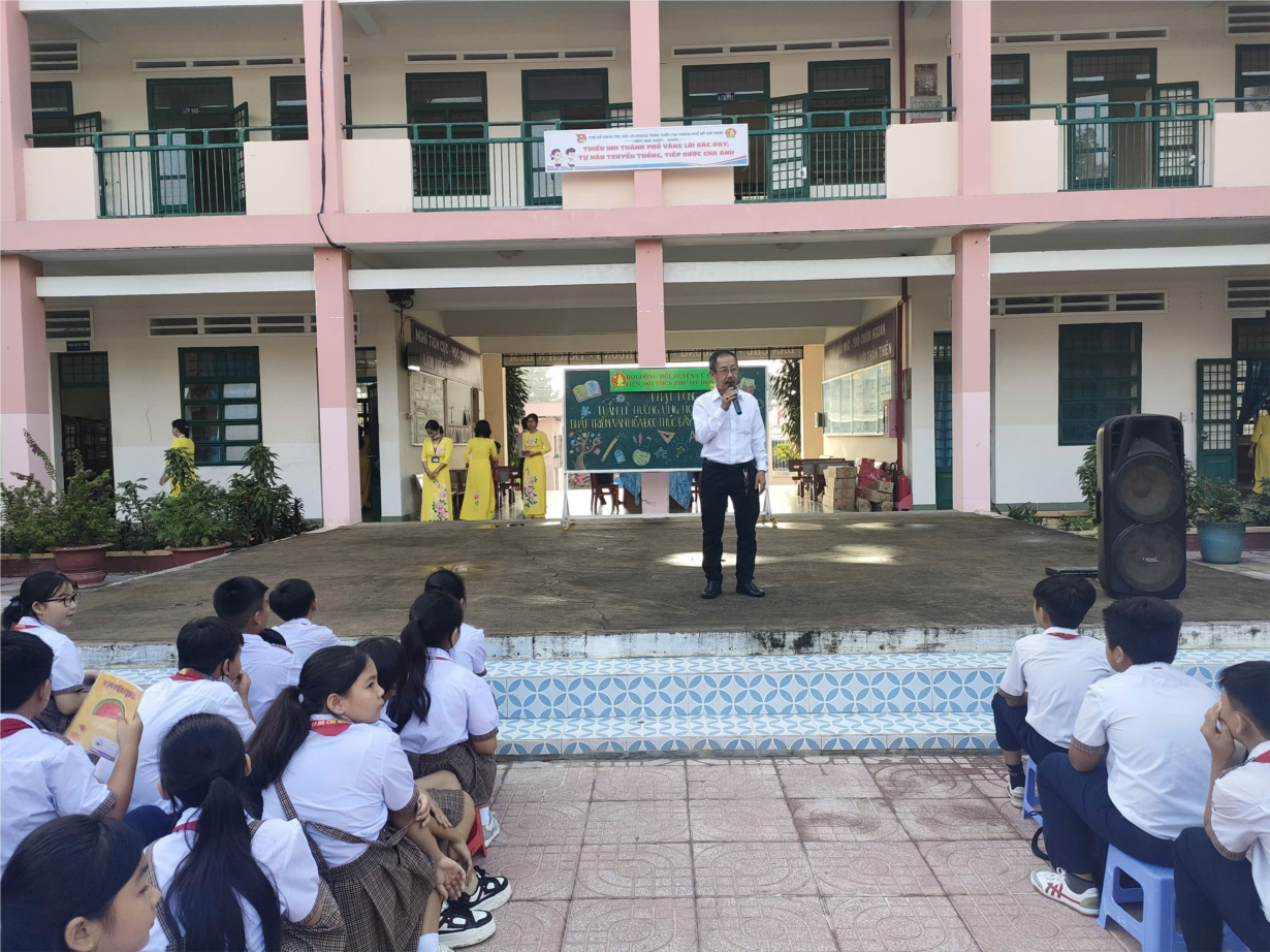 Thầy Hiệu trưởng chia sẻ
